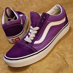 VANS Old Skool Purple and White LeatherSuede Sneakers Women's 8.0 Men's 6.5